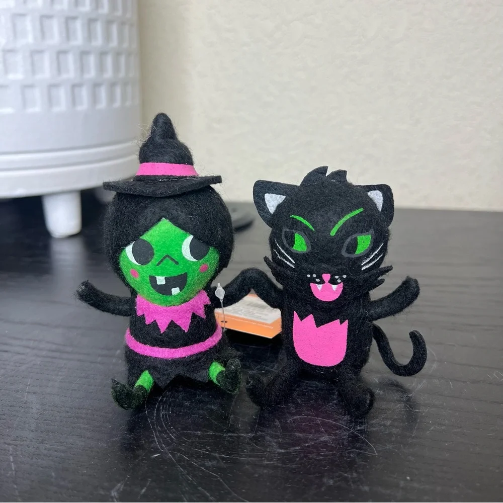 NEW Target Hyde & EEK! Halloween Witch and Cat Duo Figurine